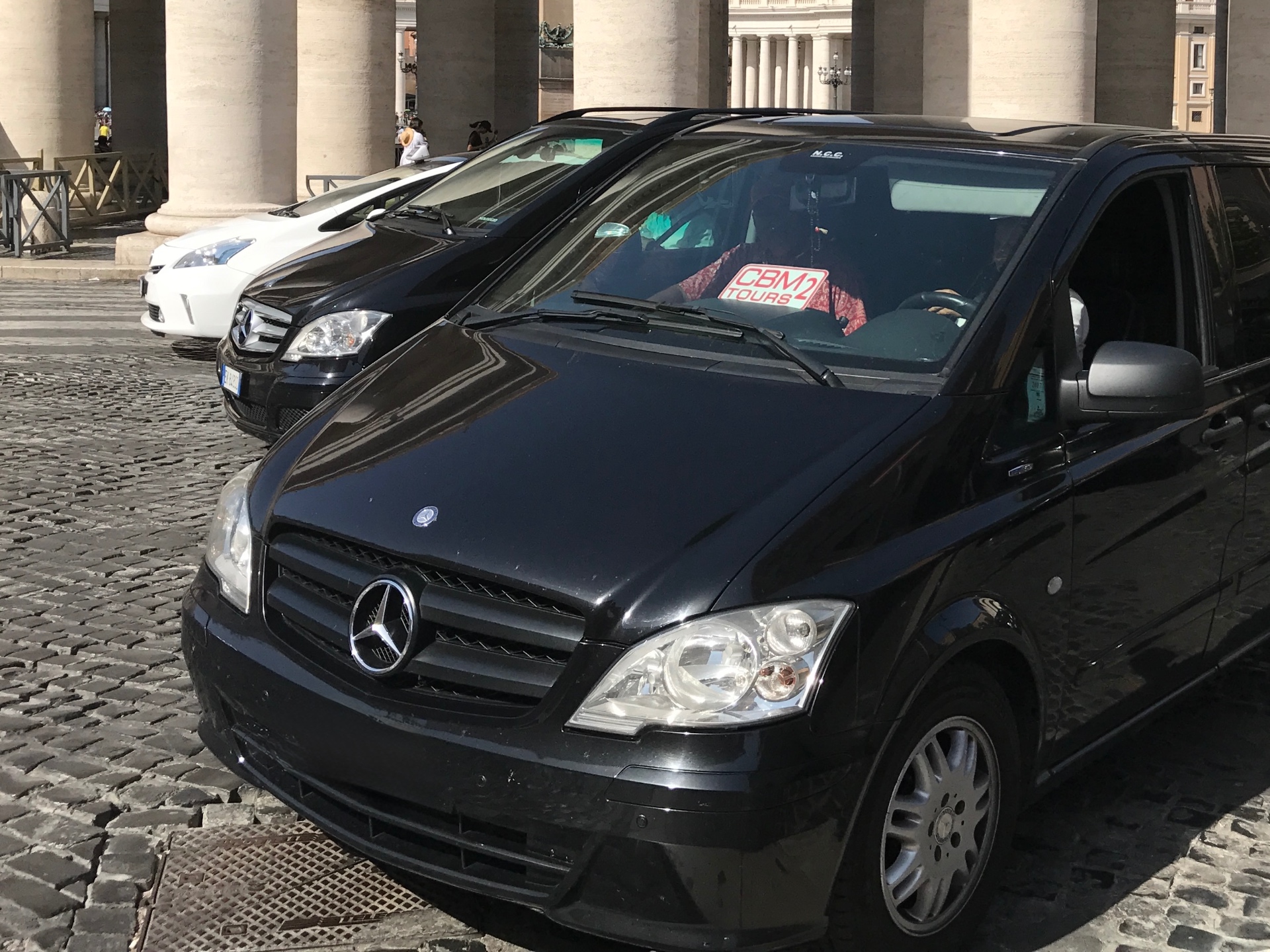Small Van Rome Lovable App