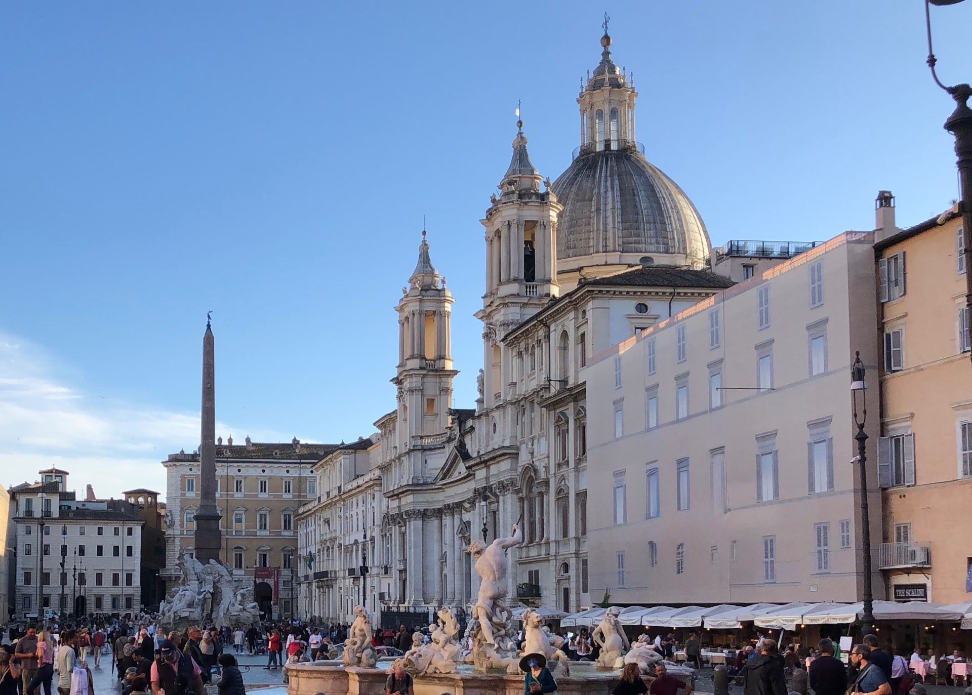 Small Van Rome Lovable App